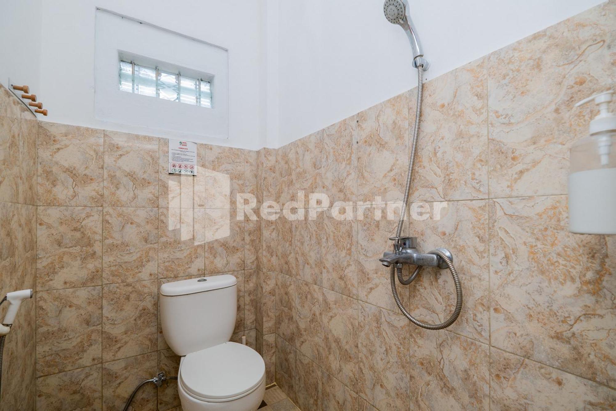 Omah Kalimosodo Mitra Reddoorz Near Stasiun Malang Kota Baru 호텔 외부 사진